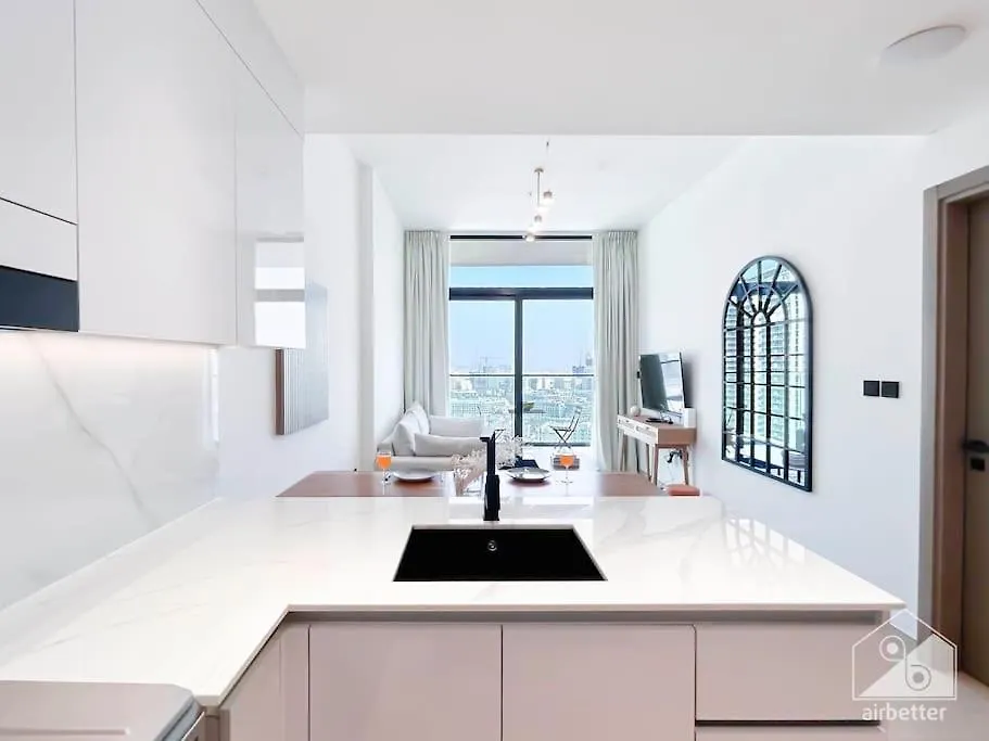 City Views & Comforts At Binghatti Emerald Dubai United Arab Emirates