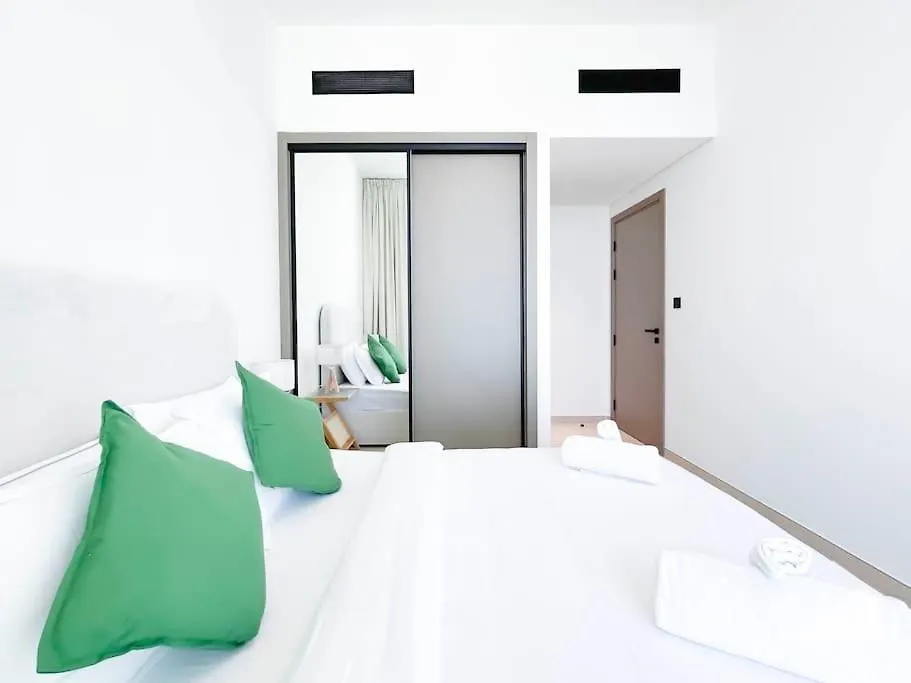 City Views & Comforts At Binghatti Emerald Dubai